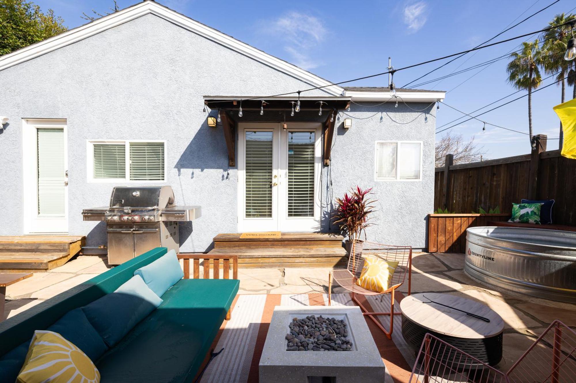 Modern Retro Close To Dt, Zoo, Parking, Hot Tub *