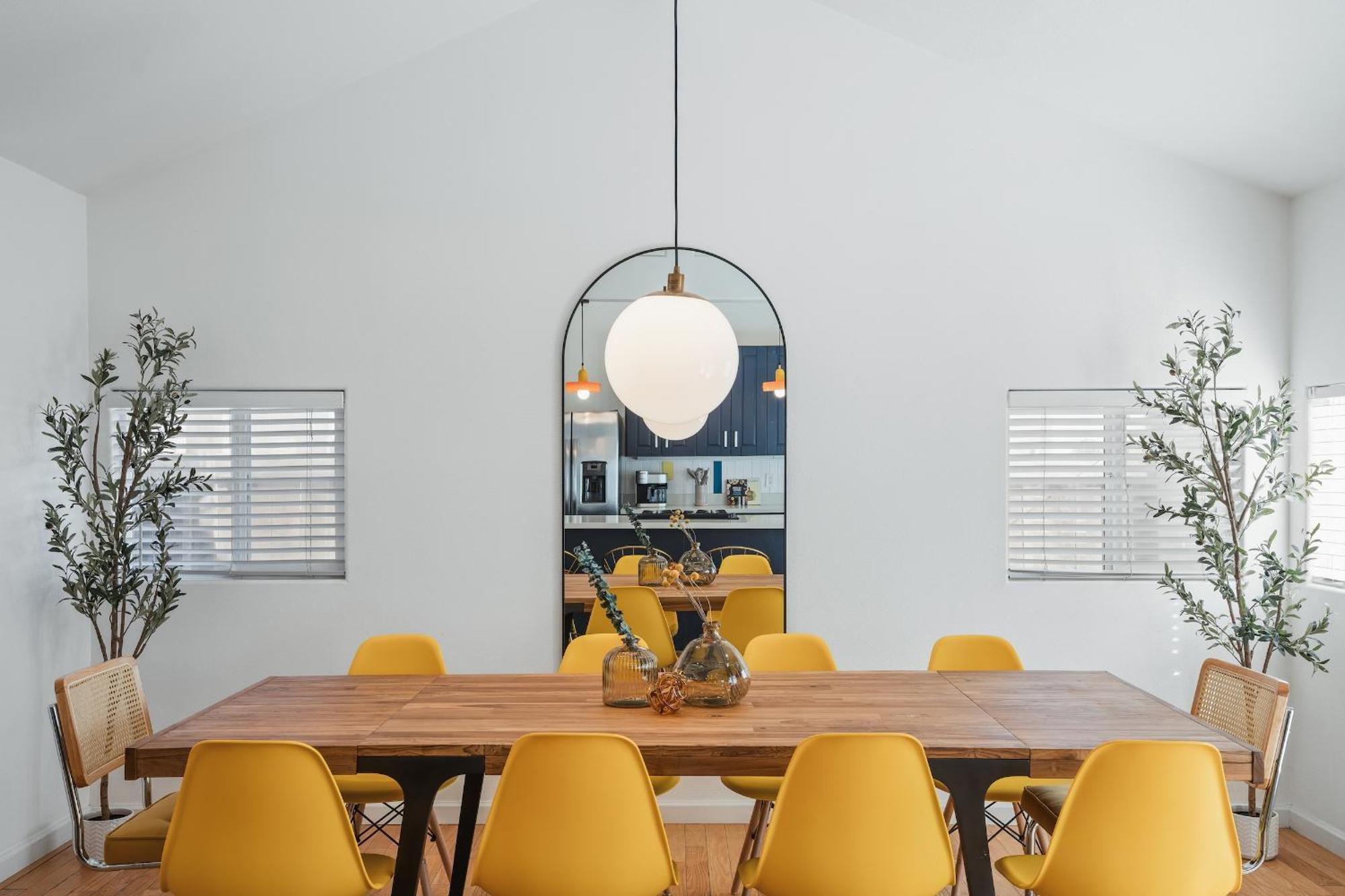 Modern Retro Close To Dt, Zoo, Parking, Hot Tub *